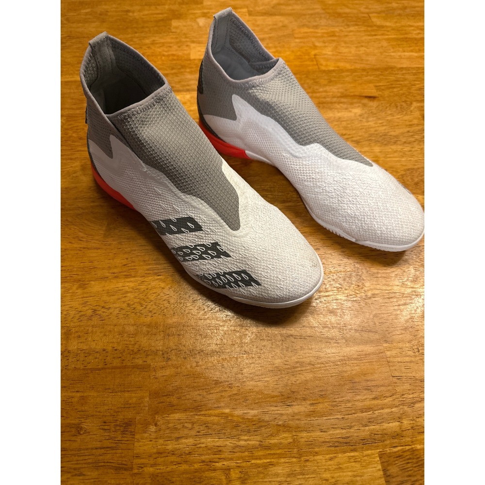 Adidas Predator Freak .3 Laceless Indoor Soccer Shoes Grey White Red FY7923 7.5